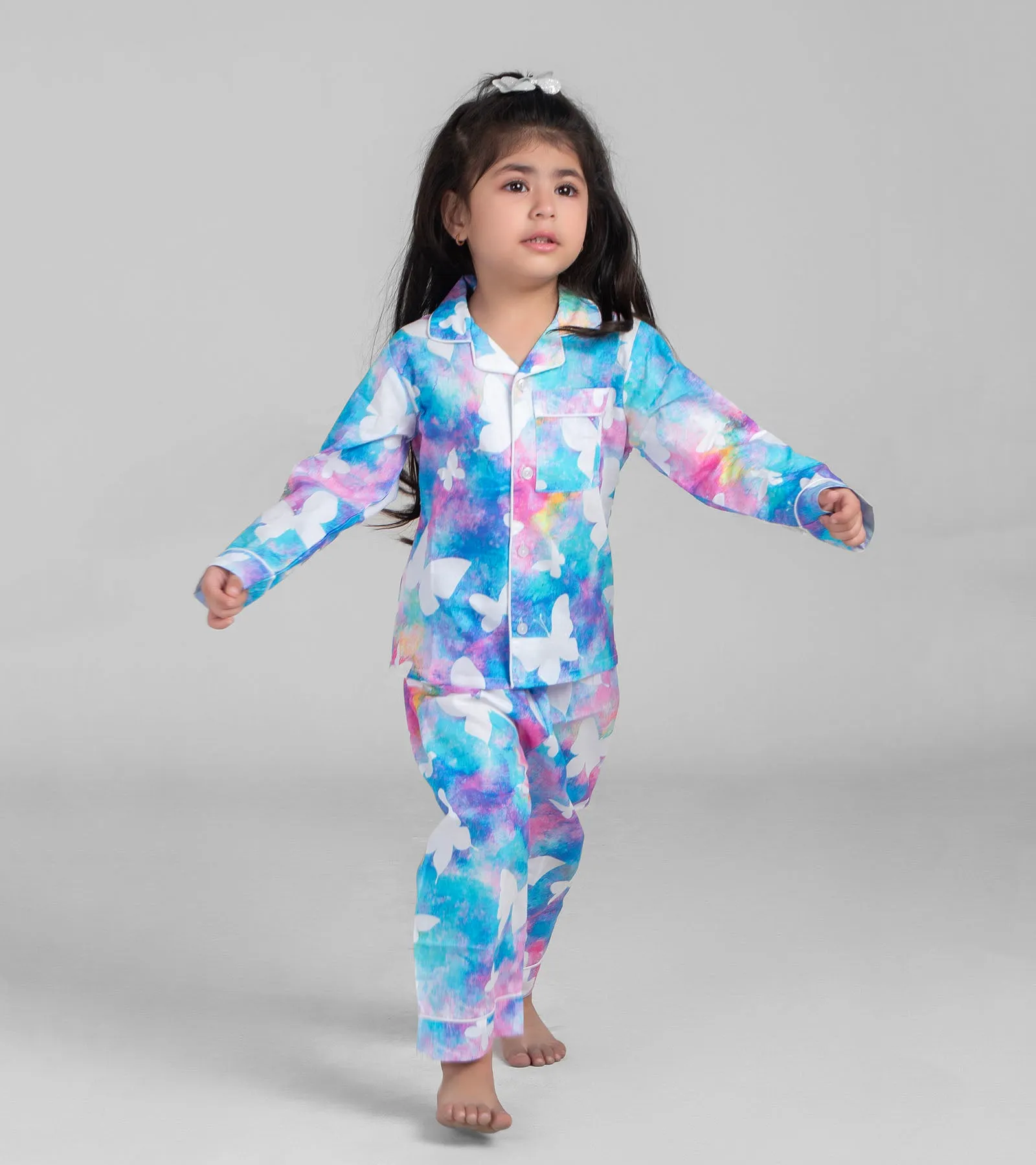 Butterfly in Reverse Printed Girls Nightsuit Set