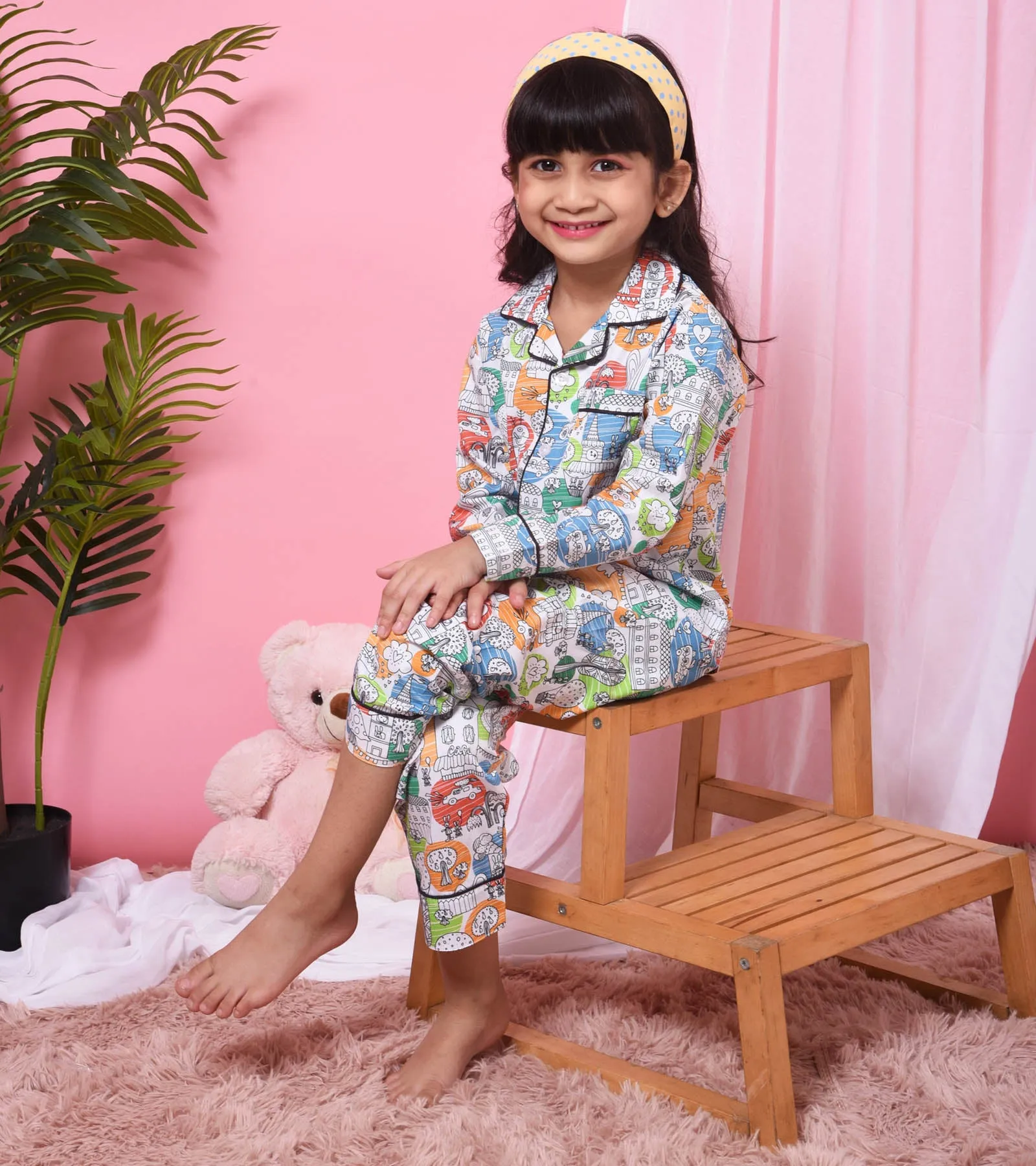 Dooodling Art Printed Girls Nightsuit Set